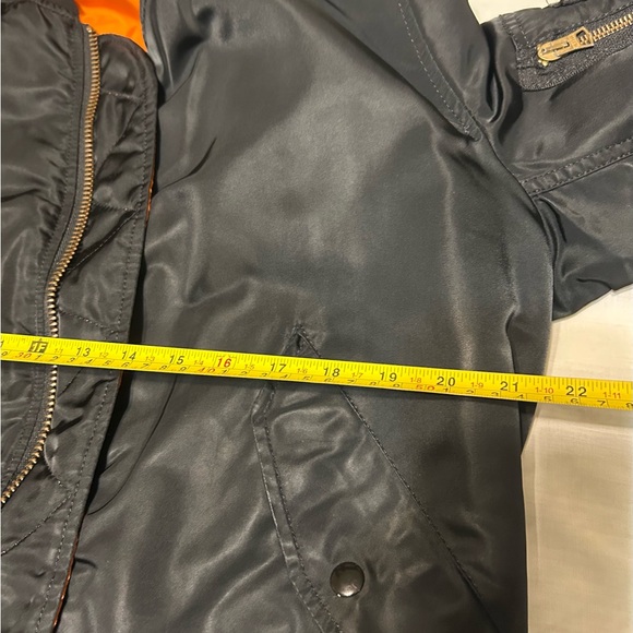 Alpha Industries Women’s Black Bomber Jacket - Picture 9 of 10